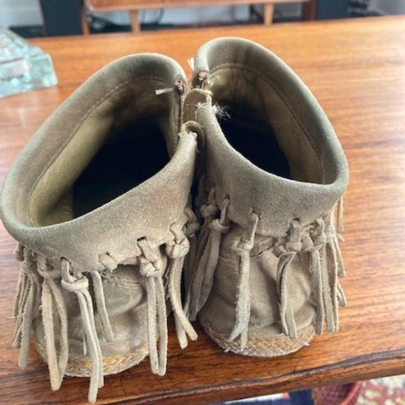 UGG moccasin style booties - Picture 3 of 4